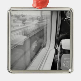 Ornement Métallique Asie, Japon. À bord du train à grande vitesse Shin