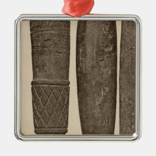 Ornement Métallique IX tuyaux en pierre, ainsi Calif (Devant)