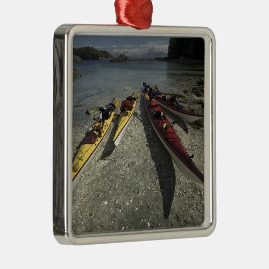 Ornement Métallique Kayaks sur l'île Dicebox, Broken Island Group, (Droite)