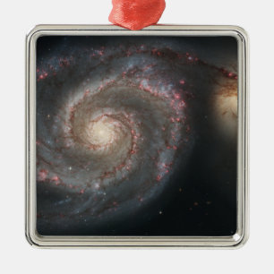 Ornement Métallique La galaxie de tourbillon (M51) et galaxie de