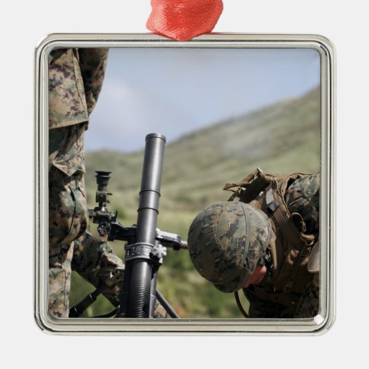 Ornement Métallique La méthode de tir direct des mortiers (Devant)