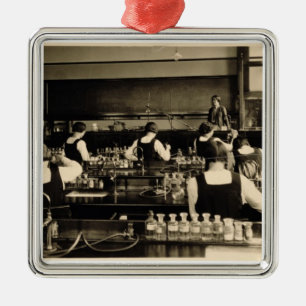 Ornement Métallique Leçon de la Science au lycée de Londres pour le 