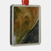 Ornement Métallique Les nations d'Afrique de l'Est (Droite)