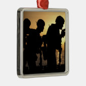 Ornement Métallique Marines tire des pistolets de 9mm (Droite)