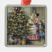 Ornement Métallique Noël Vintage, Famille Victorienne Autour De L'Arbr (Devant)