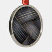 Ornement Métallique Pneus anciens pour le recyclage (Droite)