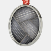 Ornement Métallique Pneus anciens pour le recyclage (Gauche)