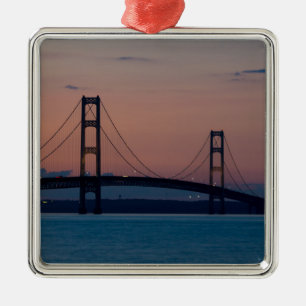 Ornement Métallique Pont Mackinac À Dusk