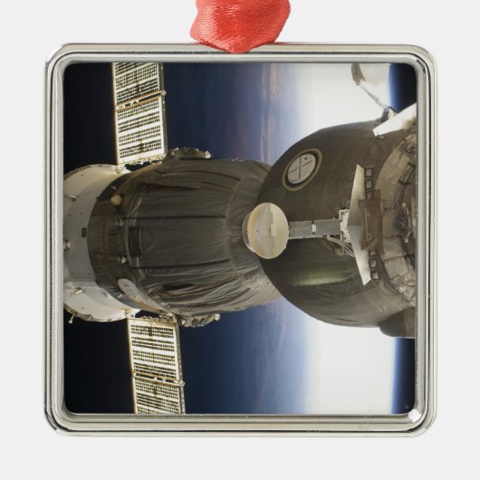 Ornement Métallique Un engin spatial Soyouz rétroéclairé par la Terre (Devant)