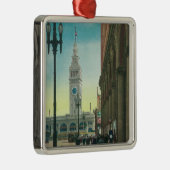 Ornement Métallique Vue du St du marché inférieur montrant la tour de (Droite)