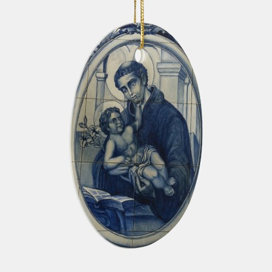 Ornement Oval de St Antony (Droite)