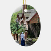 ORNEMENT OVALE EN CÉRAMIQUE ANGLETERRE VICTORIENNE (Dos)