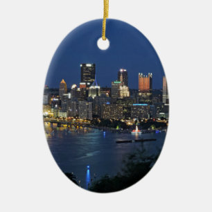 Ornement Ovale En Céramique Horizon de Pittsburgh au crépuscule