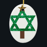 Ornement Ovale En Céramique noël mukkah arbre de noël<br><div class="desc">noël mukkah,  hanoukka, "star de david",  chanukka,  noël mukka chanukkah, "noël laid",  hannukah,  channukah,  hanukka, "arbre de noël",  noël,  xmas,  paillettes,  or vert,  parties scintillant,  étincelle,  blanc brillant blanc vierge de la coutume customise personnalisée juif drôle personnalisées w vacances</div>