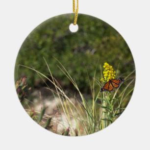 Ornement Papillon avec Fleurs Sauvages Jaunes
