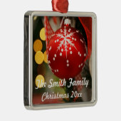 Ornement personnalisé de l'année de Noël rouge et  (Droite)