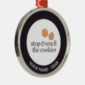 Ornement Rond Argenté Arrêtez et sentez les biscuits (Droite)