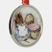 Ornement Rond Argenté Beatrix Potter, Hunca Munca, Mère souris (Droite)