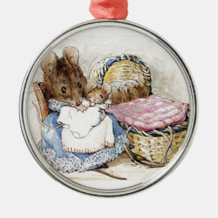Ornement Rond Argenté Beatrix Potter, Hunca Munca, souris de mère