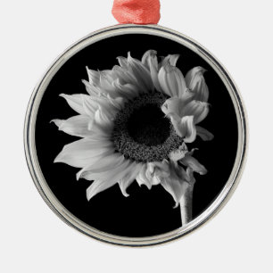 Ornement Rond Argenté Beau portrait de tournesol en noir et blanc