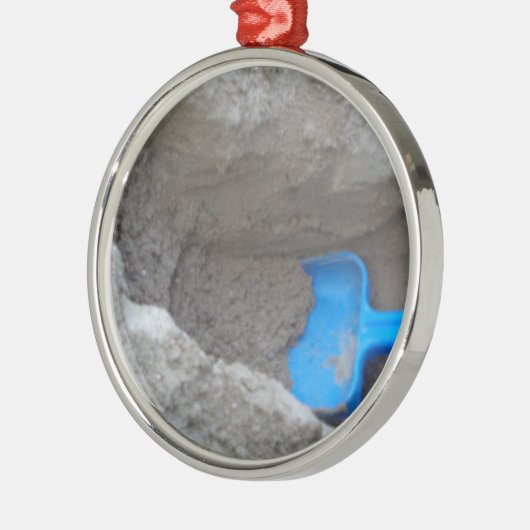 Ornement Rond Argenté Été Plage creusant le sable, Scoop, jouer (Gauche)