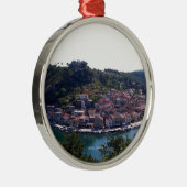 Ornement Rond Argenté Istrie, Croatie (Droite)