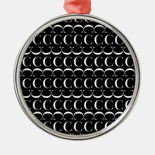 Ornement Rond Argenté Lettre initiale C (Devant)