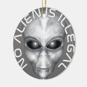 Ornement Rond En Céramique Aucun Alien N'Est Illégal (Gauche)