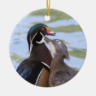 Ornement Rond En Céramique Baiser de canard en bois