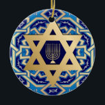 Ornement Rond En Céramique Bonne Hanoukka. Étoile de David Année personnalisé<br><div class="desc">Bonne Hanoukka. Gold Foil Star de David et Menorah design Hanoukka Cadeaux ornements avec année personnalisée. Cartes et cadeaux correspondants disponibles dans la catégorie Fêtes juives / Hanoukka de notre magasin.</div>