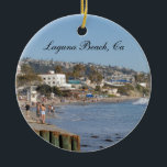 Ornement Rond En Céramique California Travel Vacances Photo Laguna Beach<br><div class="desc">Voyagez votre ornement de Noël avec une photo de l'océan à Laguna Beach,  en Californie. Utilisez le modèle pour ajouter l'année à l'arrière. Cet ornement est un grand souvenir pour des vacances à Laguna Beach.</div>