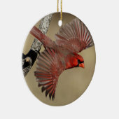 Ornement Rond En Céramique Cardinal du nord en vol (Droite)