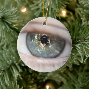 Ornement Rond En Céramique Eye-Macro par Shirley Taylor