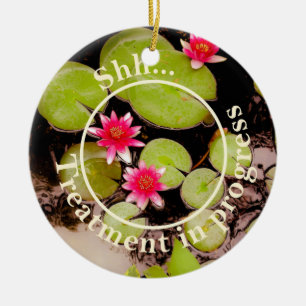 Ornement Rond En Céramique Lys d'eau et étang de koi