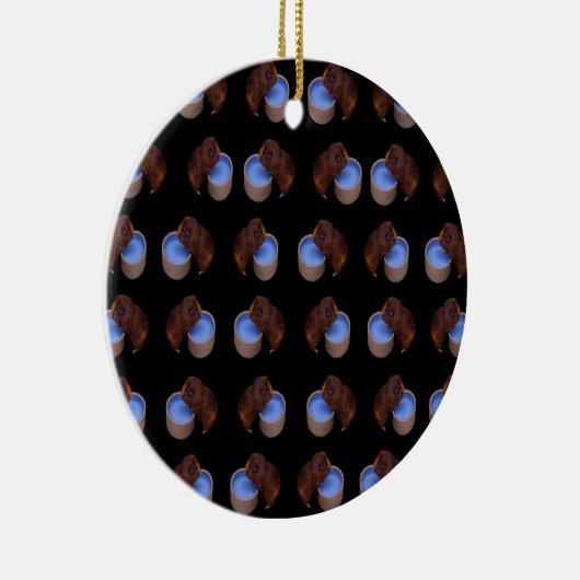 Ornement Rond En Céramique Motif de cobaye debout buvant, (Droite)