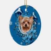 Ornement Rond En Céramique Noël - flocons de neige bleus - Yorkshire Terrier (Droite)