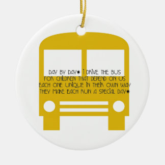 Ornement Rond En Céramique Pilote de bus Jour par jour Bus jaune