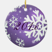 Ornement Rond En Céramique PixDezines Snowflakes, premier Noël du bébé (Dos)