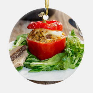 Ornement Rond En Céramique Poivrons farcis cuits au four avec sauce à la vian