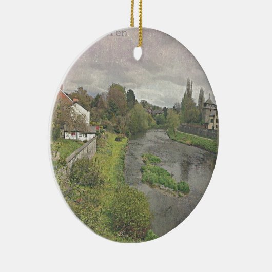 Ornement Rond En Céramique River Hafren à Newtown, Powys (Droite)