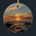 Ornement Rond En Céramique San Diego Sunset II California Seascape<br><div class="desc">La côte ouest des Etats-Unis est connue pour ses beaux couchers de soleil sur l'océan. Voici le deuxième d'une série de trois d'un coucher de soleil particulièrement joli près de San Diego, CA. Je ne suis pas sûr que la ville exacte, mais cette plage était probablement la plus proche de...</div>