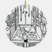 Ornement Rond En Céramique Table d'opération et instruments chirurgicaux, du (Dos)