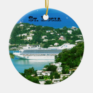 Ornement Rond En Céramique Un bateau de croisière accouplé chez le St Lucia