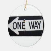 Ornement Rond En Céramique Un signe de manière (Gauche)