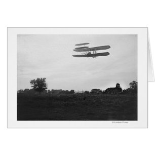 Orville Wright op vlucht 41 bij 60 voet hoog