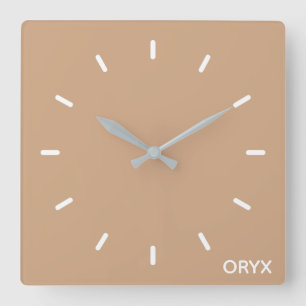 Oryx brown beige kleurnaam vierkante klok