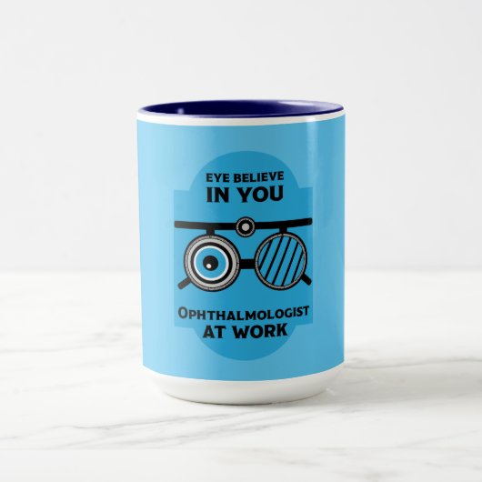 Ostéopathie OEil chirurgiens Mug (Centre)