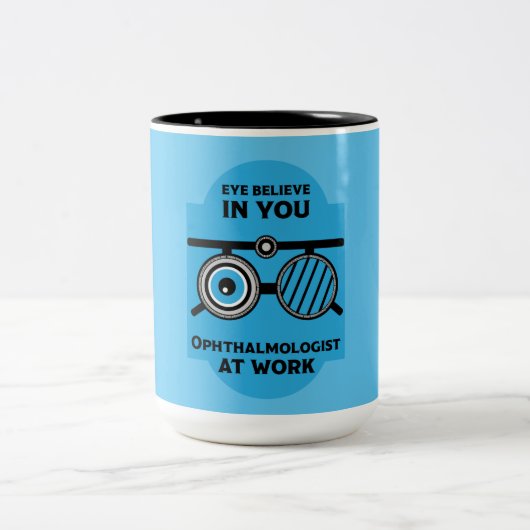 Ostéopathie OEil chirurgiens Mug (Centre)