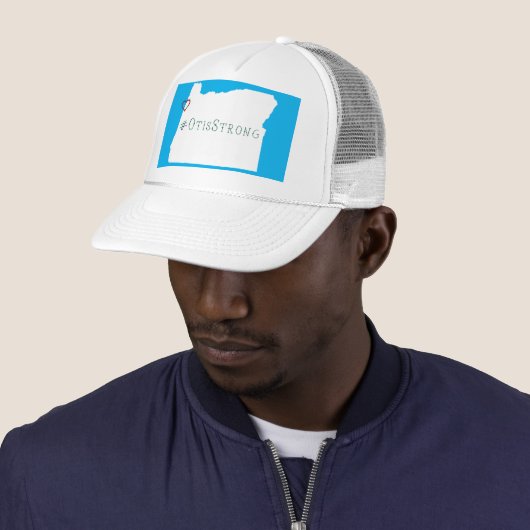 Otis Strong Rope Heart White Trucker Pet (In situ)