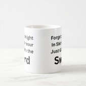 Oublie le Chevalier, Donne-moi Simplement la Tasse (Centre)